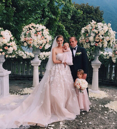 roses, love and bride