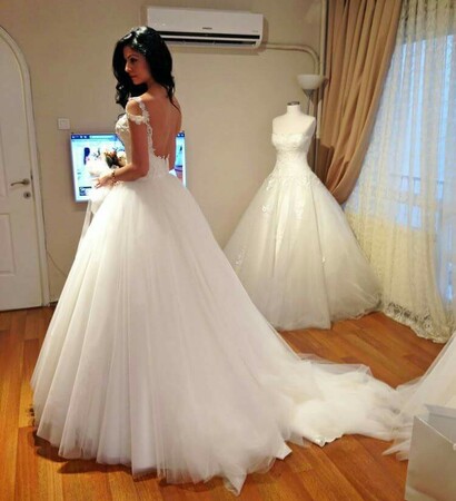 girl, big dress and love