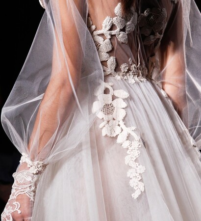 Valentino, runway and feminine