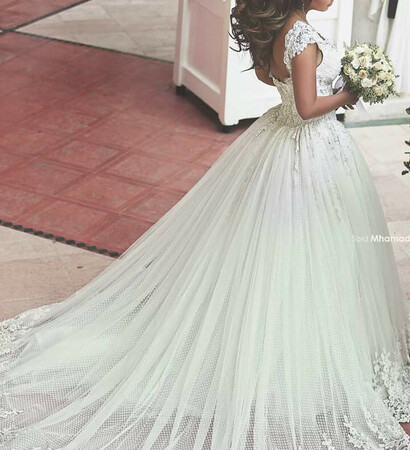 damn, lacework and pretty!