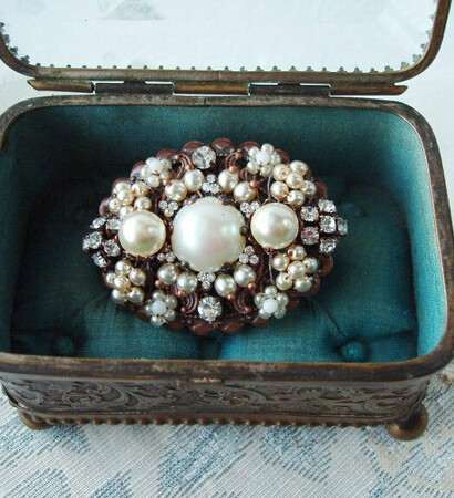 vintage, costume jewelry and pearl