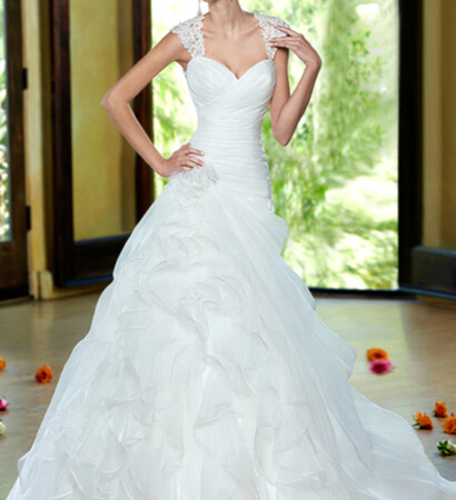 wedding dress, sleeveless dress and lace
