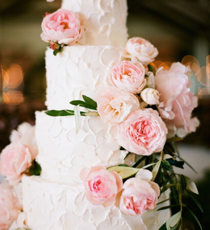 getting married, wedding cake and sweet