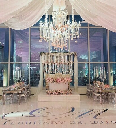 chandelier, roses and sparkly