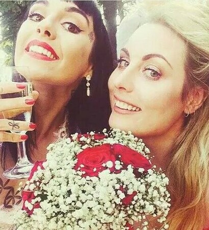 mrs and mr sykes, beautiful wedding and oliver sykes wedding