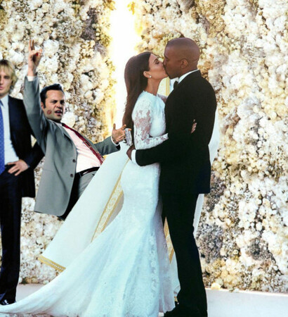 kanye, Relationship and crashers