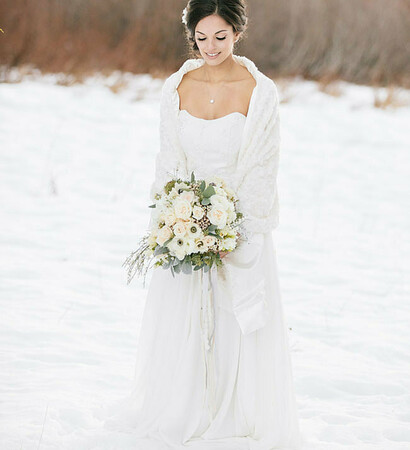 snow, winter and winter wedding dress