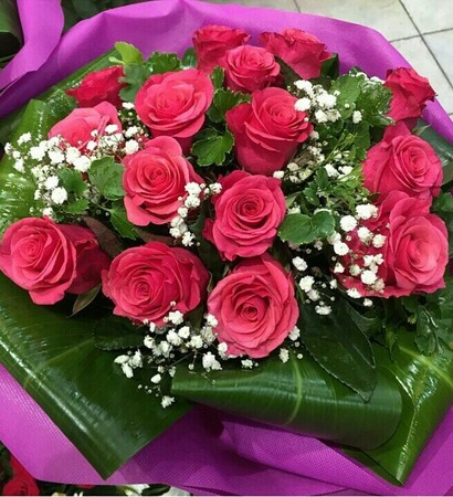 amazing roses, beautiful wedding flowers and great bouquet