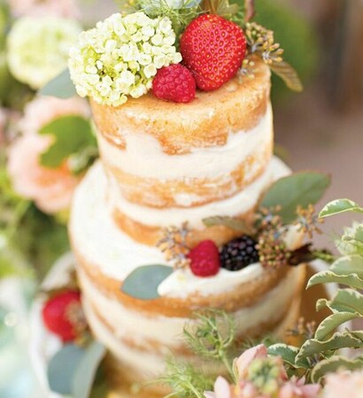 wedding cake, cake and fresh fruit