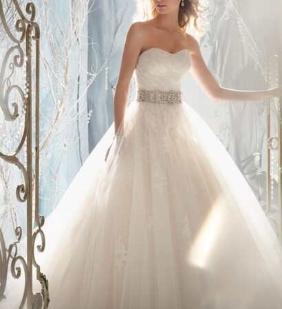prom dress, fashion and sweetheart dress