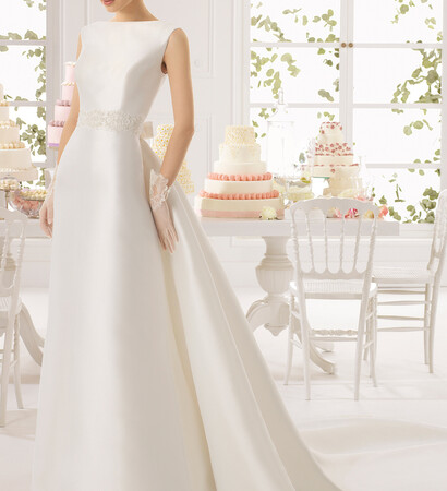 applique, wedding gown and wedding dress