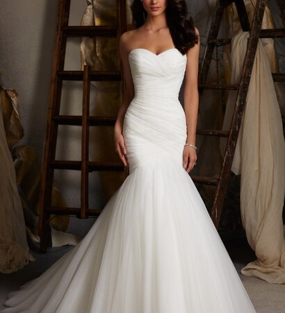 gorgeous wedding gown, elegant and wedding dress