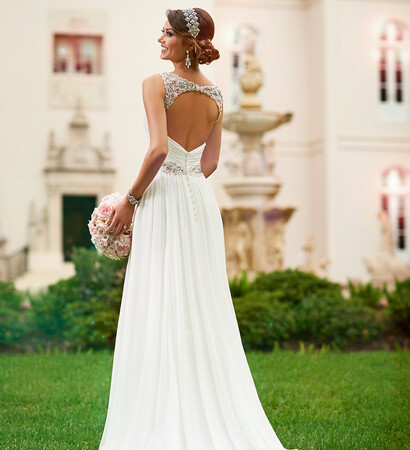 girls, gorgeous wedding gown and wedding dress