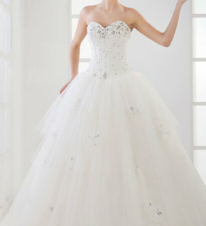 lace dress, fashion and wedding dress