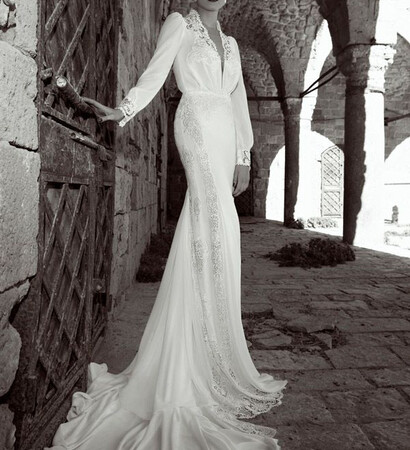 wedding dress, brush train and wedding dress with train