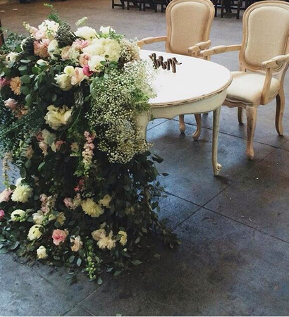 sweetheart table, bride and reception