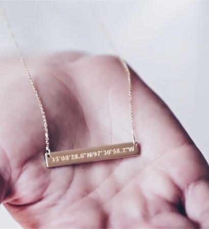 necklace, girly coordinates and jewellery