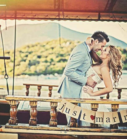 wedding dress, husband and wife and love