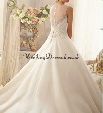 fashion dress, beading dress and sleeveless dress