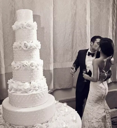 hug, kiss and groom