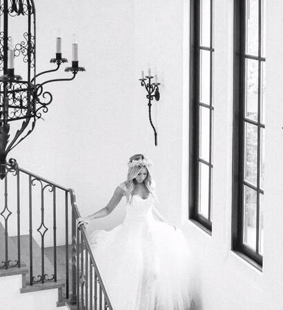 girl, longdresses and black and white