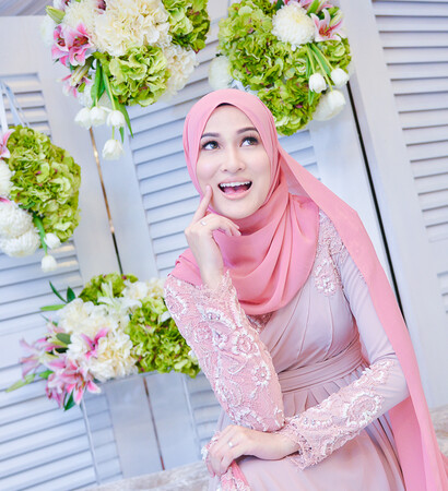 flowers, islam and hijabi