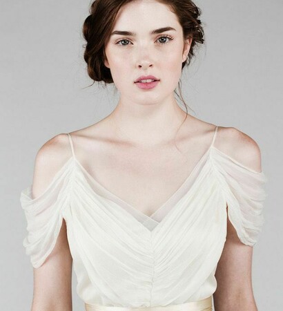 5r, wedding gown and gown