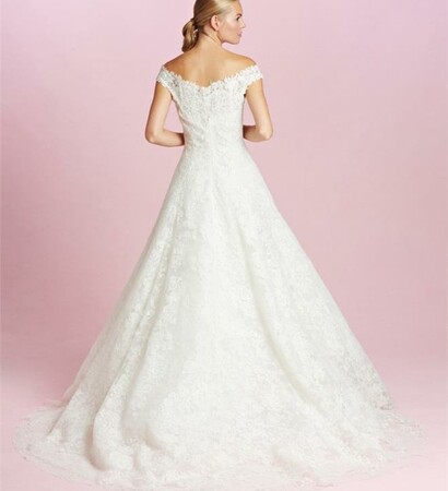 bride, oscar de la renta and wedding dress