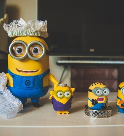 minions, bride and weddingday