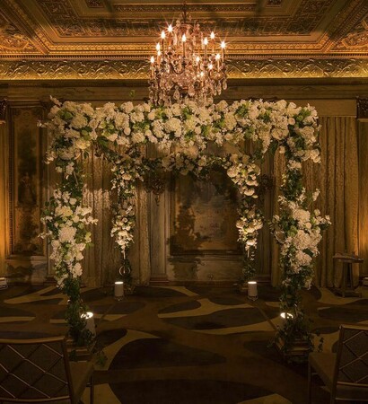 new york city, chandelier and wedding inspiration