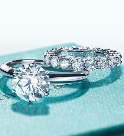 ring, white and love