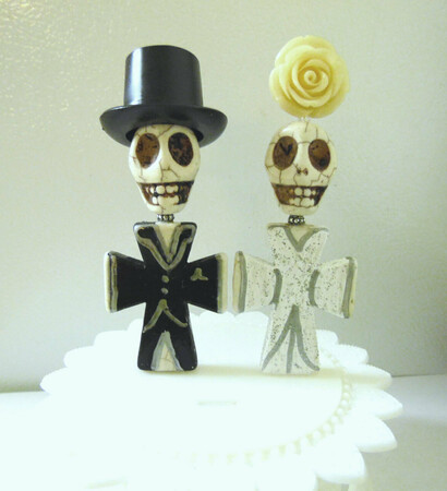 caketopper, groom and bride