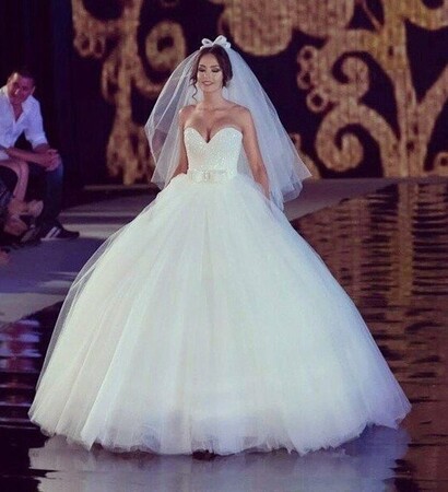 love, nails and wedding dress