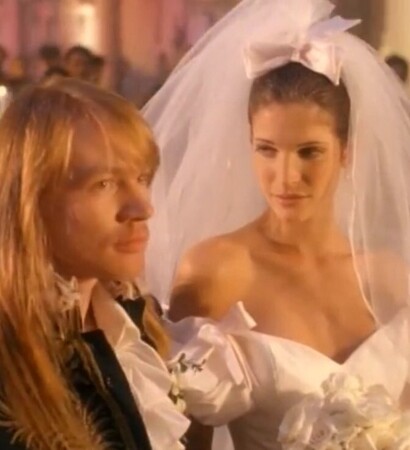 axl rose, Stephanie Seymour and november rain