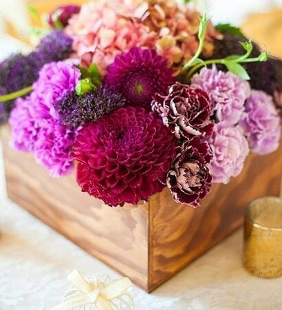 decor, flowers and rustic