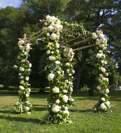 wedding day, blooms and wedding design