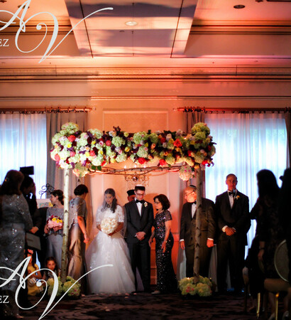 wedding design, flowers and wedding arch