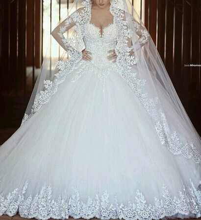 bride, we heart it and robe