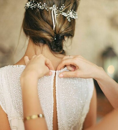 nice, feminine and hair