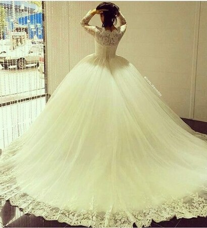 wife, fashion and dress