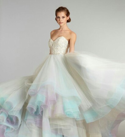 beauty, lazaro and bella