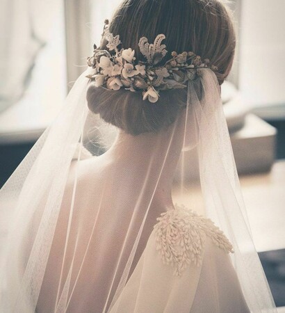 wedding veil and en