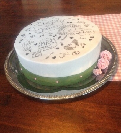 fondant, roses and mr and mrs