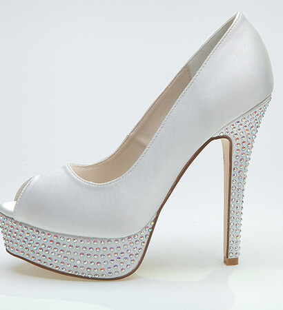white wedding shoes, simple wedding shoes and modern women shoes