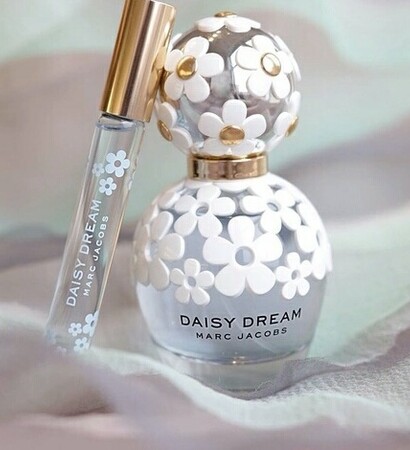 floral, pretty and chic