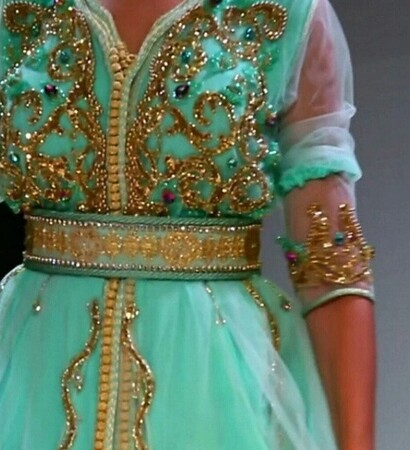 mariage, brille and caftan