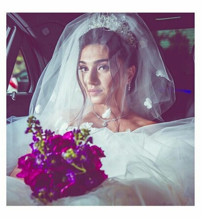 wedding flowers, wedding make up and flowers
