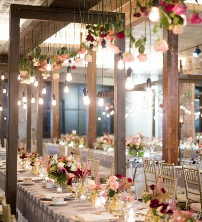 roses, classy and wedding theme