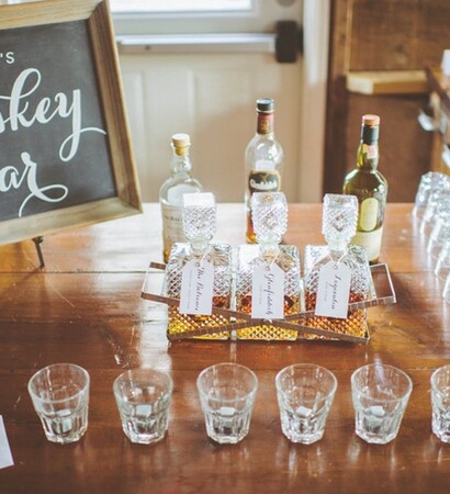 whiskey bar and en