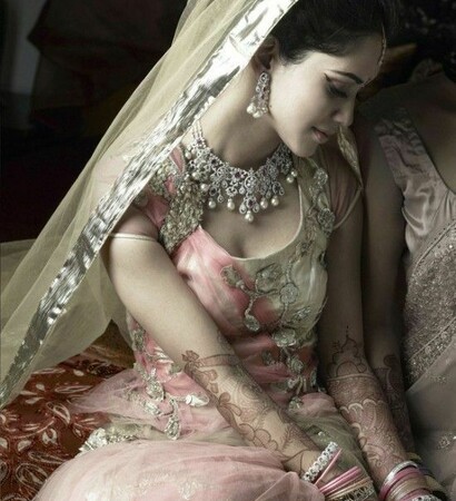 veil, jewels and ethnic